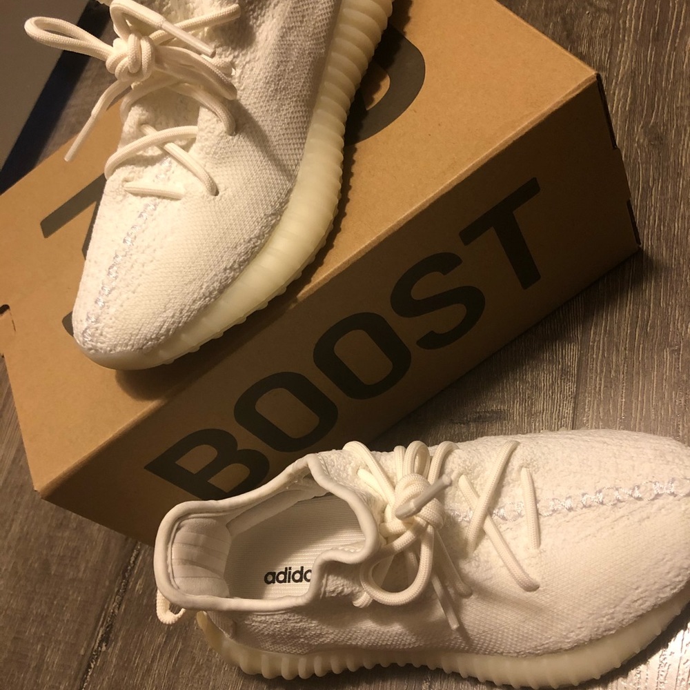 Yeezy Boost 350 V2